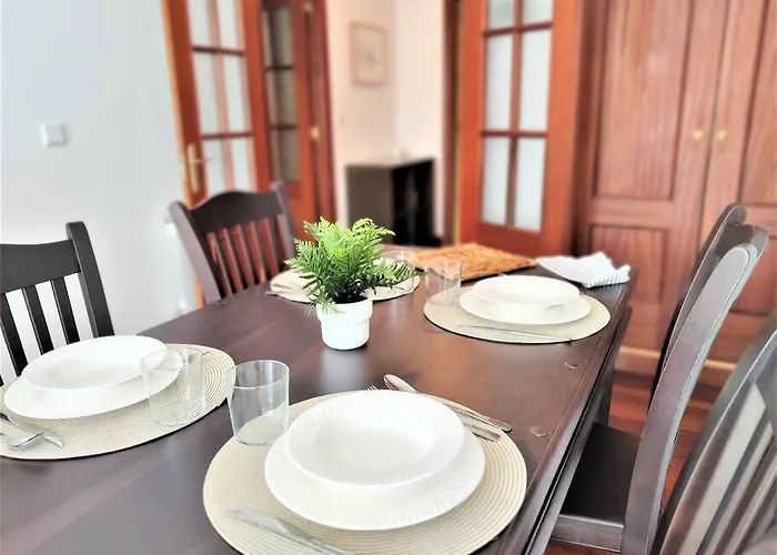 Gran Terraza Privada, Luminoso Y Tranquilo Con Wifi *