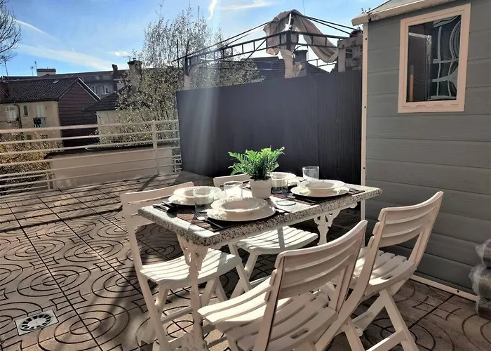 Gran Terraza Privada, Luminoso Y Tranquilo Con Wifi